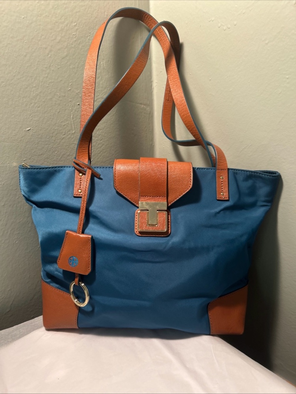 Tory Burch Women's Blue Nylon & Leather Trim Shoulder Bag Tote Magnetic Clasp